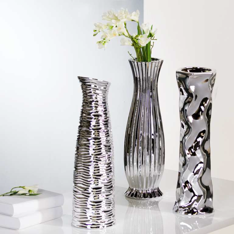 Bighome - Dekoratívna váza DIVERSO 46 cm - strieborná